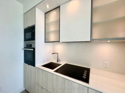 Unit 2501 — 11 Yorkville Ave, Toronto - Annex image-0-4