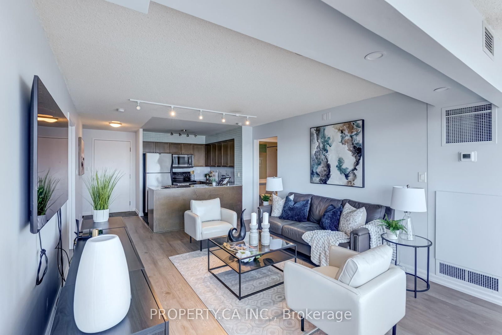 Condo for sale at 625-230 Queens Quay, Toronto, Waterfront Communities C1, M5J 2Y7 - MLS: C12033720