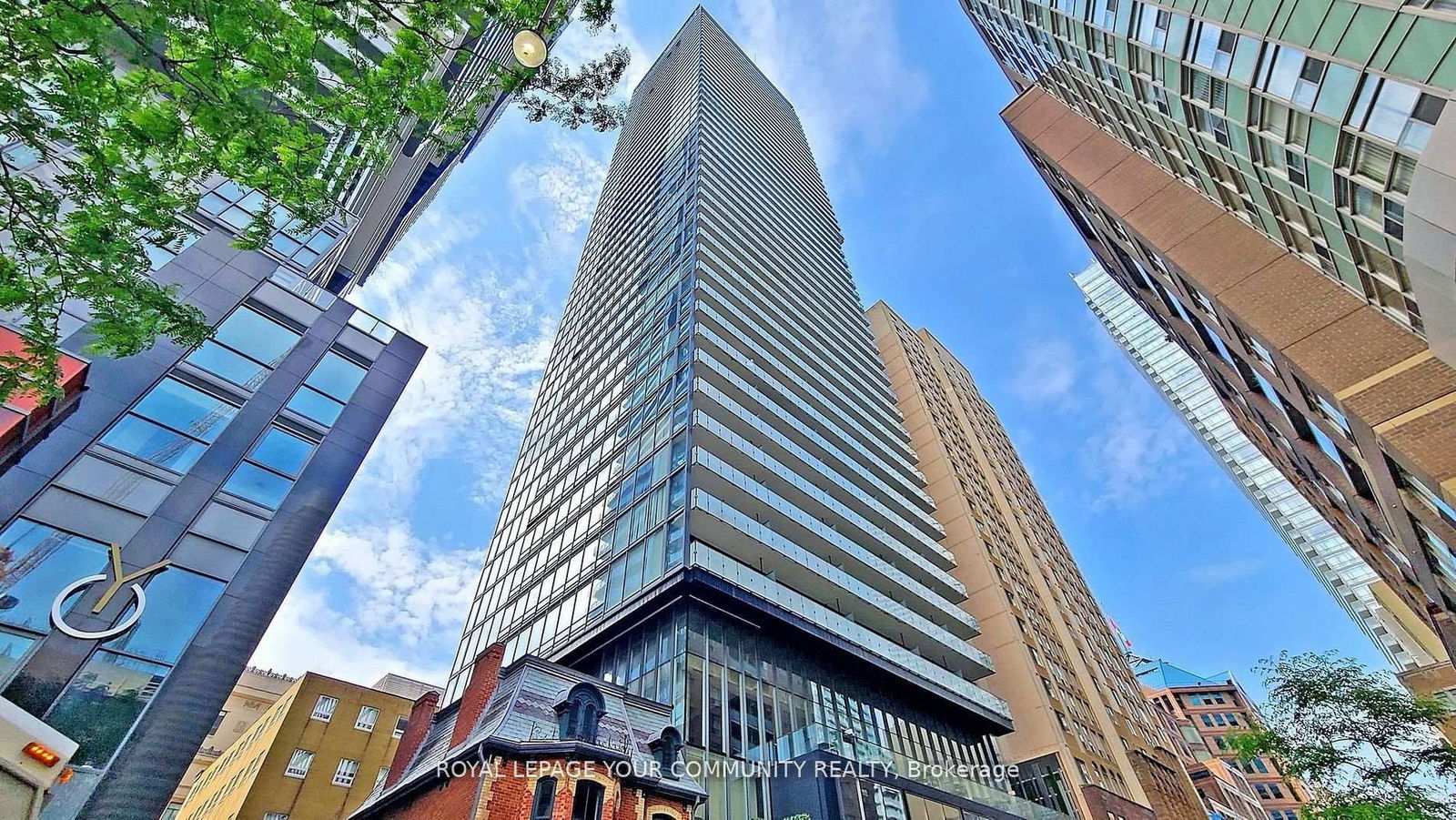 Condo for sale at 405-15 Grenville Street, Toronto, Bay Street Corridor, M4Y 1A1 - MLS: C12033725