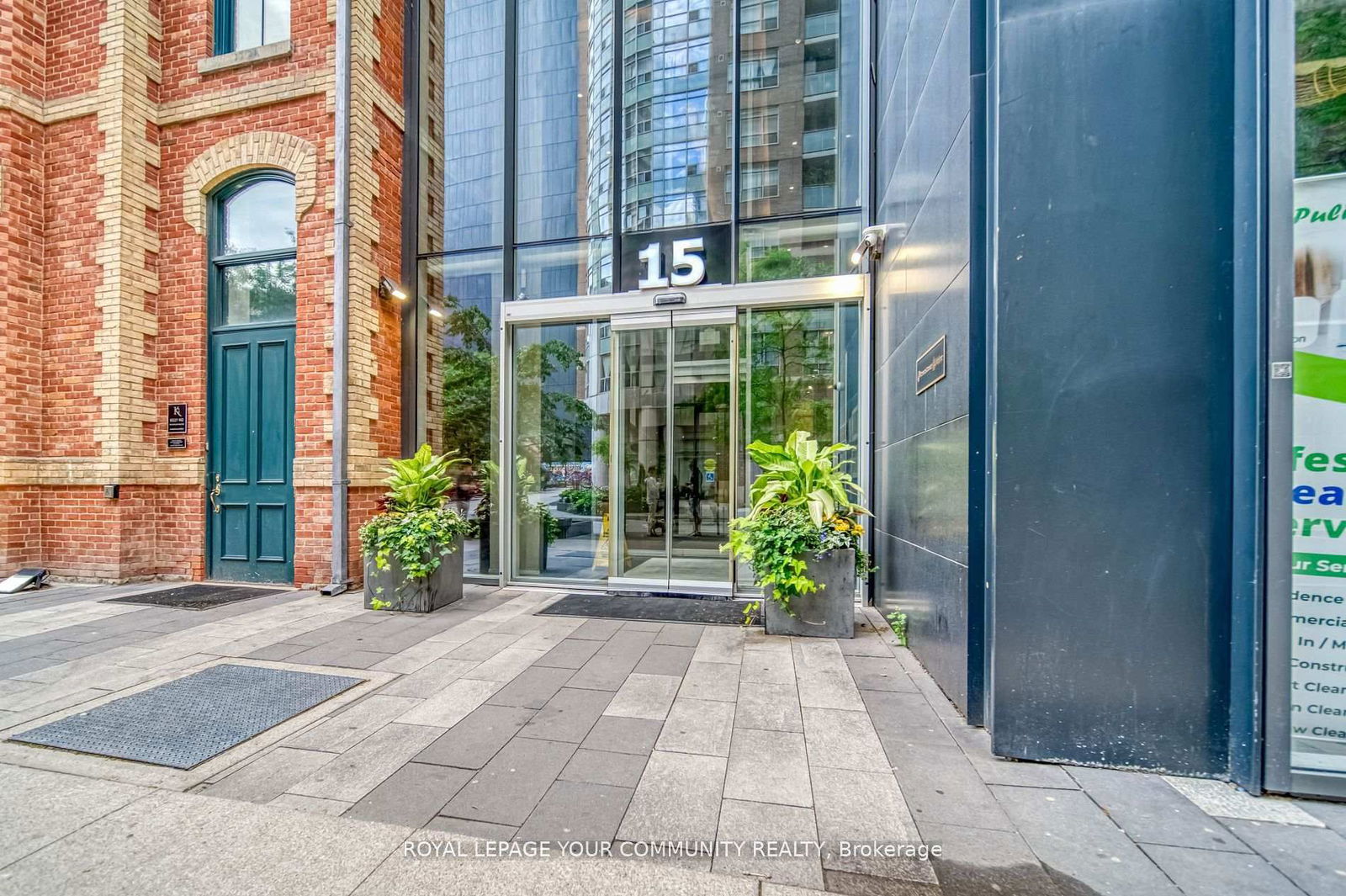 Condo for sale at 405-15 Grenville Street, Toronto, Bay Street Corridor, M4Y 1A1 - MLS: C12033725