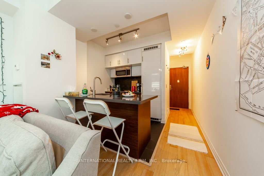 Listing Image 18