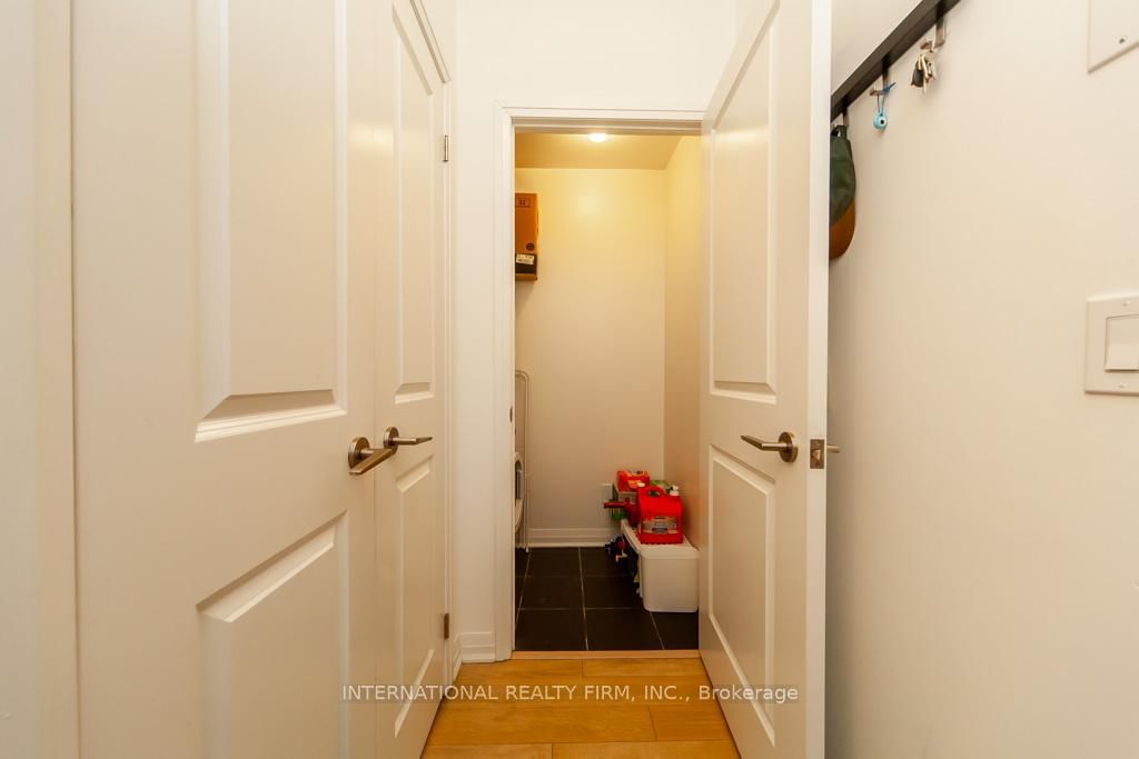 Listing Image 30