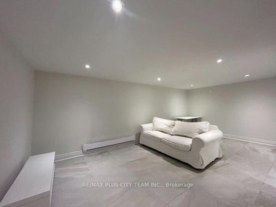 Detached House leased at Lower-896 Avenue Road, Toronto, Ontario, M5P 2K6 - Yonge-Eglinton - MLS: C12034155