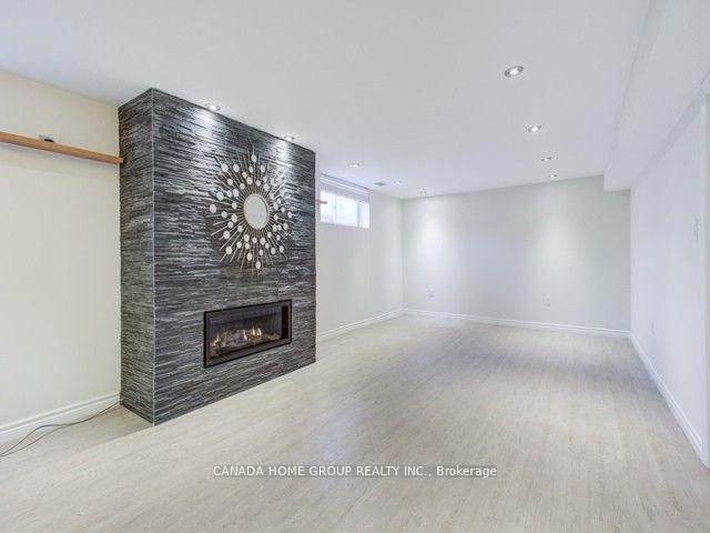 Lower Level leased at 178 waterloo Avenue, Toronto, Bathurst Manor, M3H 3Z1 - MLS: C12034447