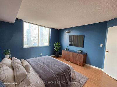 Unit Unit 2403 — 25 Grenville St, Toronto - Bay Street Corridor image-0-3