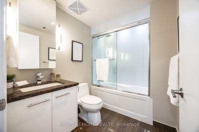 Unit 1101 — 80 John St, Toronto - Waterfront Communities C1 image-0-4