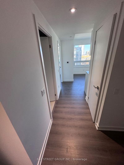 Unit 1212 — 8 Wellesley St, Toronto - Bay Street Corridor image-0-3