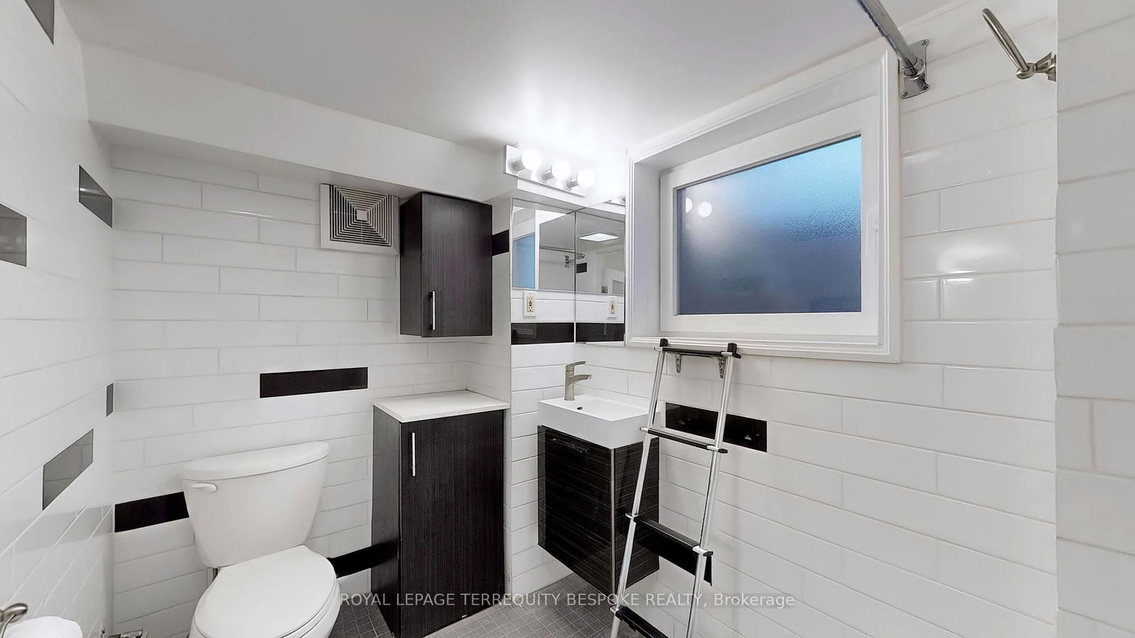 Semi-Detached House leased at bsmt-363 Euclid Avenue, Toronto, Trinity-Bellwoods, M6J 2K1 - MLS: C12036620