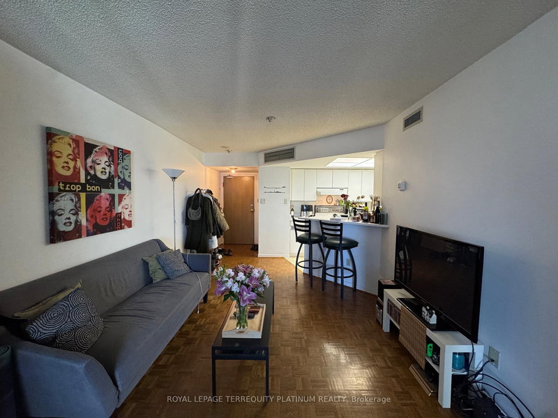 3305 - 1001 Bay St, Toronto, M5S 3A6 | Image 2