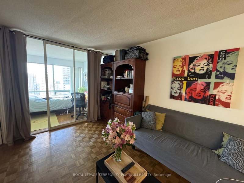 3305 - 1001 Bay St, Toronto, M5S 3A6 | Image 3