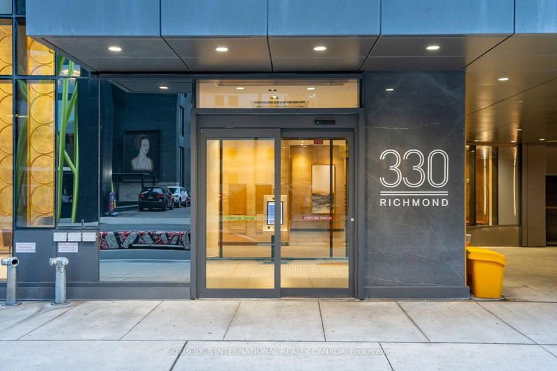 home for sale on 921-330 Richmond Street W