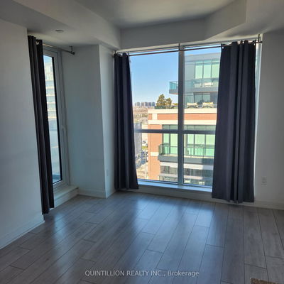 Unit 1015 — 31 Tippett Rd, Toronto - Clanton Park image-0-3