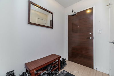 Unit 925 — 10 Capreol Crt, Toronto - Waterfront Communities C1 image-0-1
