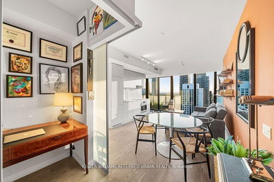 Unit 4102 — 161 Roehampton Ave, Toronto - Mount Pleasant West image-0-4