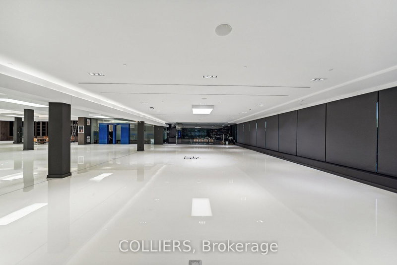 1325 Lawrence Ave E, Toronto, M3A 1C6 | Image 2