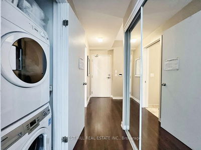 Unit 6005 — 14 York St, Toronto - Waterfront Communities C1 image-0-4