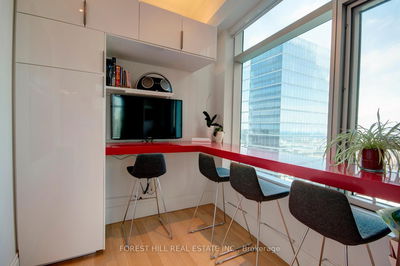 Unit 3904 — 311 Bay St, Toronto - Bay Street Corridor image-0-1