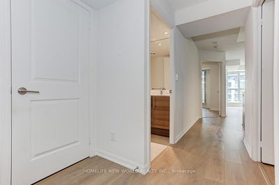 Unit 711 — 35 Bastion St, Toronto - Niagara image-0-4