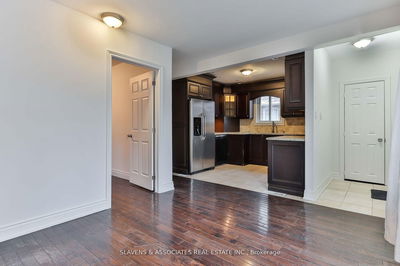 262 Poyntz Ave, Toronto - Lansing-Westgate image-0-2