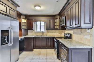 262 Poyntz Ave, Toronto - Lansing-Westgate image-0-3