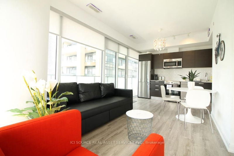 home for lease on 2104-42 Charles Street E