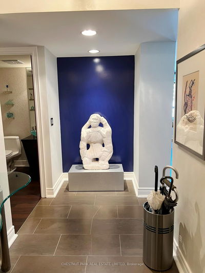 Unit 819 — 5 Rosehill Ave, Toronto - Rosedale-Moore Park image-0-3