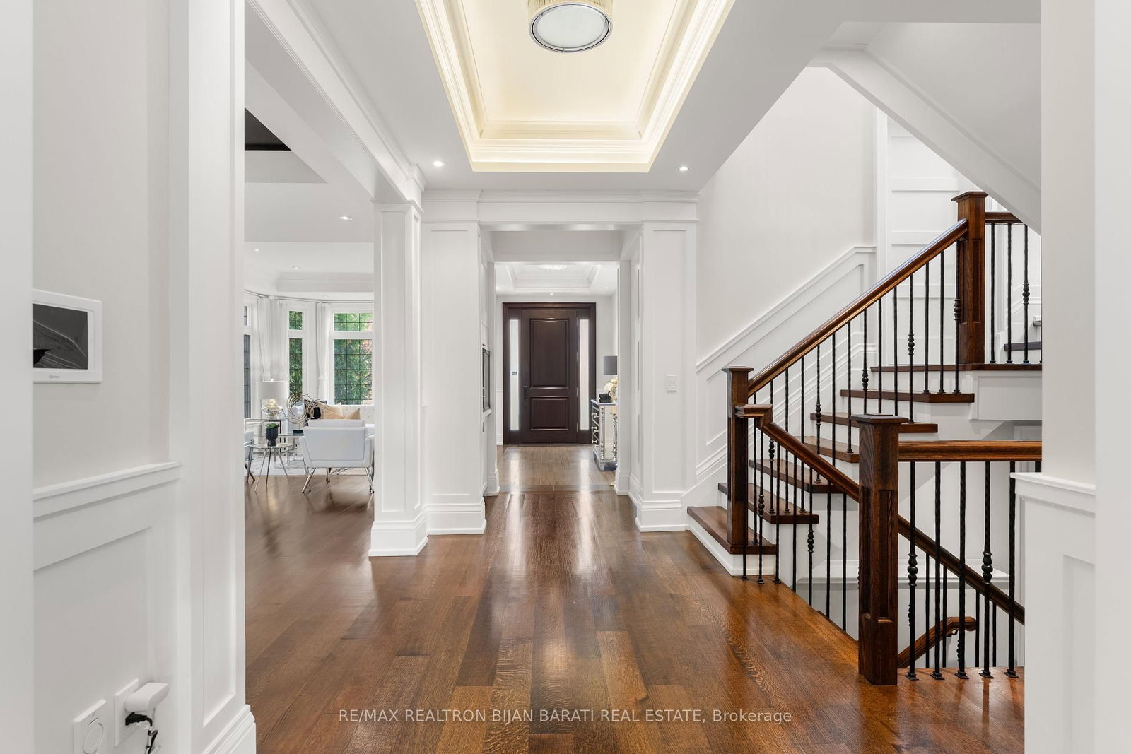 Listing Image 4