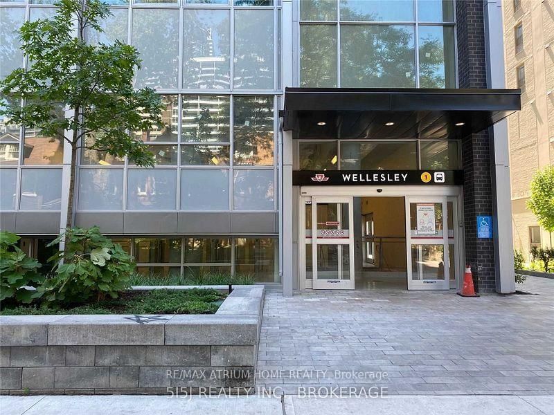 Condo for lease at 801-17 Dundonald Street, Toronto, Church-Yonge Corridor, M4Y 1K3 - MLS: C12047805