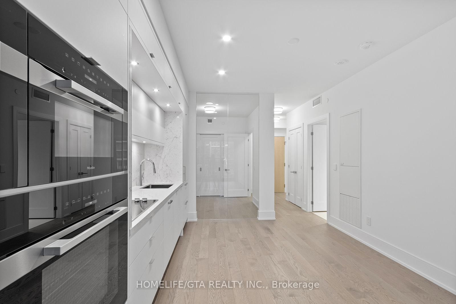 155 Merchants' Wharf, Unit 224 - Photo 13