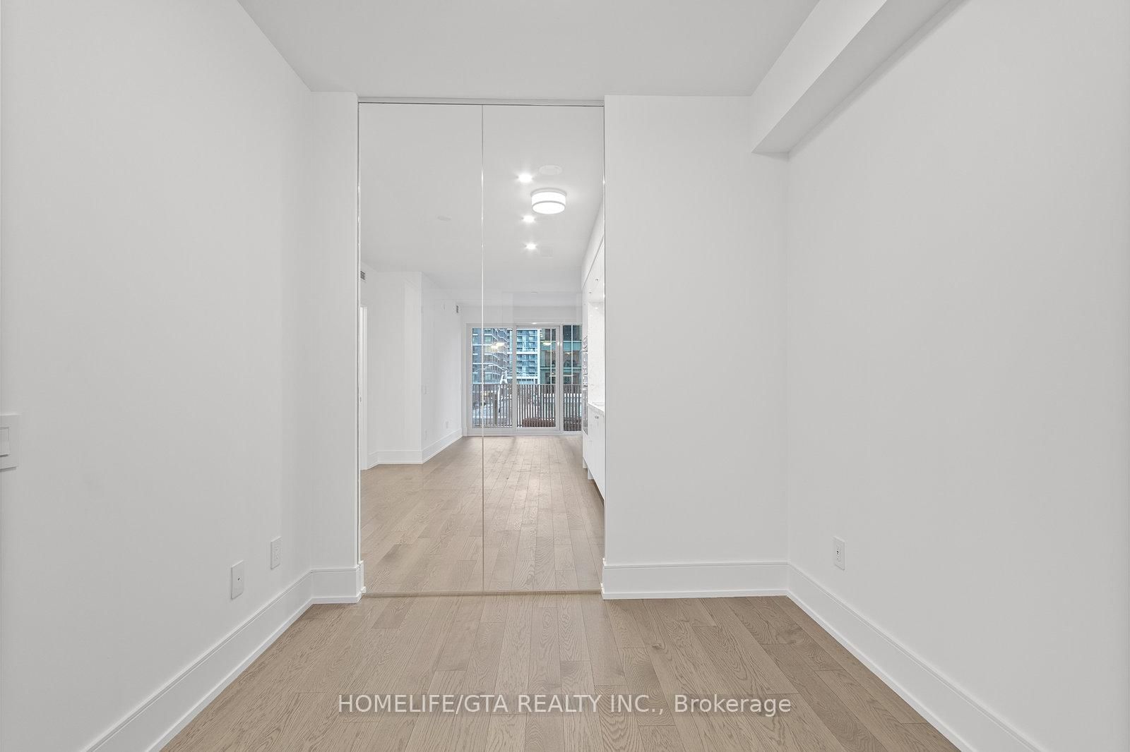 155 Merchants' Wharf, Unit 224 - Photo 8