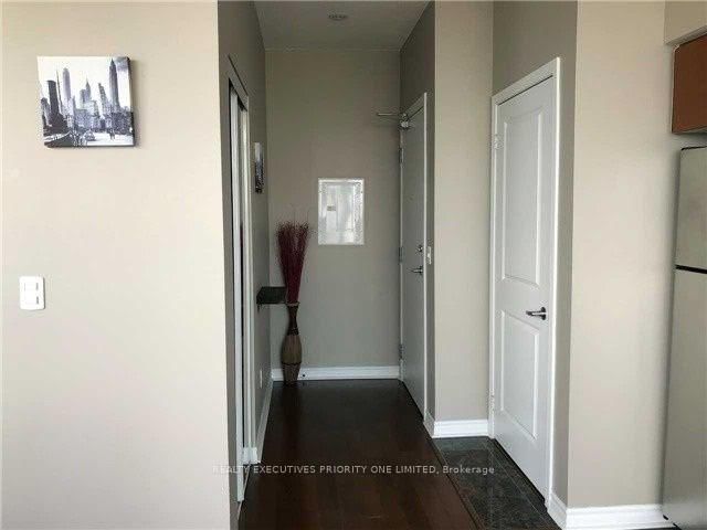 Condo leased at 1505-2885 Bayview Avenue, Toronto, Bayview Village, M2K 0A3 - MLS: C12049924