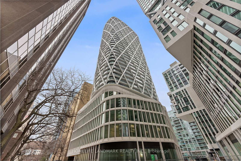home for lease on 1129-230 Simcoe Street