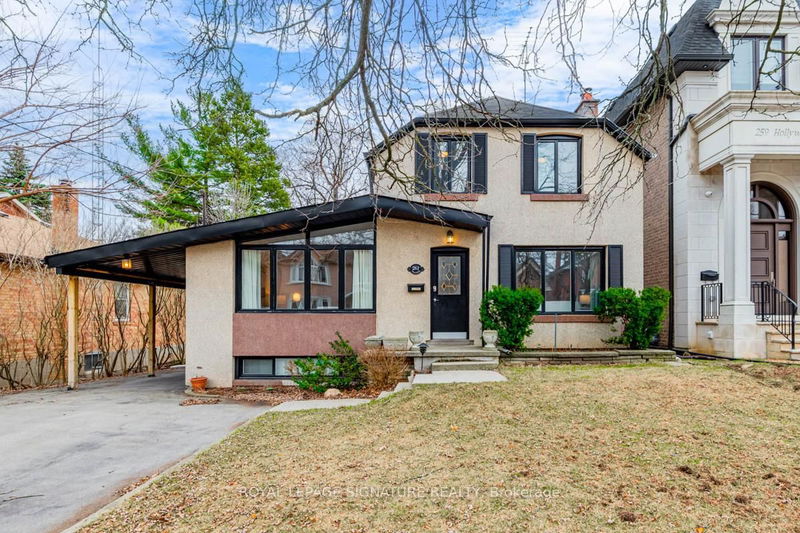 home for sale on 261 Hollywood Avenue