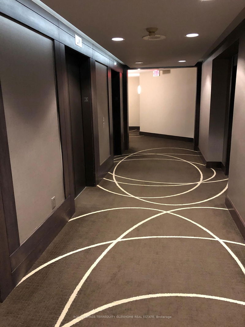 Room1