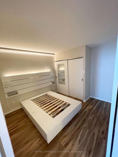 Unit 614 — 75 Dalhousie St, Toronto - Church-Yonge Corridor image-0-4
