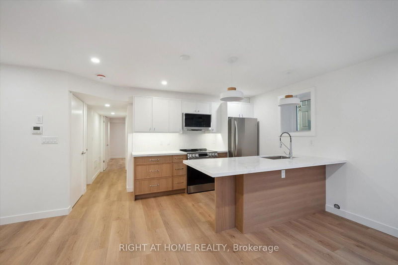 home for lease on 3-125 Kendal Ave Avenue