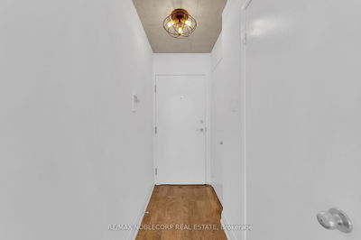 Unit 323 — 954 King St, Toronto - Niagara image-0-3