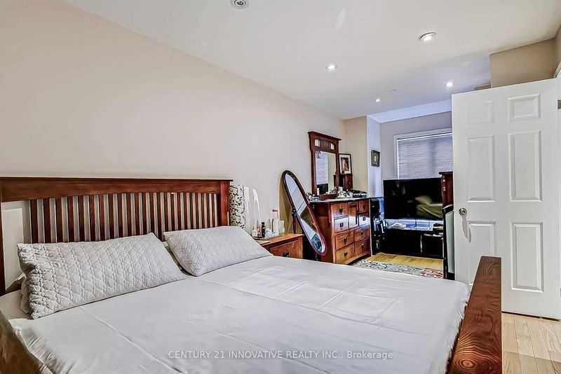 Room1
