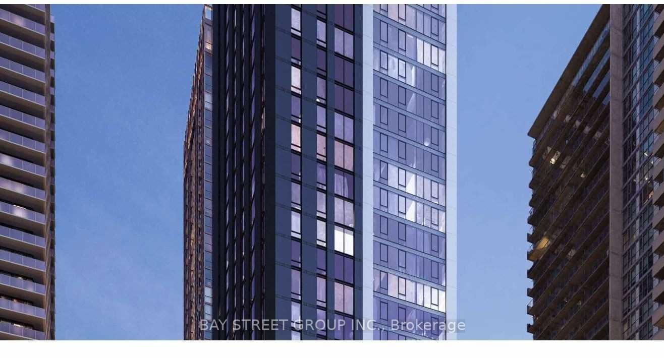 Luxurious One-Bedroom Condo Located In The Heart Of Toronto's Vibrant King Street West. 357 Kings St W & Blue Jay Way. 9' Ceilings And Open-Concept Design, Spacious Living & Dining Area, Kitchen Features Stainless Steel Appliances, Quartz Countertops & Ample Cabinet Space, Modern Bathroom, Bedroom Has A Large Sliding Glass Door, Equipped With All Of The Modern Conveniences, Including Central Air Conditioning, Heating & In-Suite Laundry. With It's Prime Location, This Condo Provides Easy Access To The City's Best Shopping, Dining, & Entertainment Options