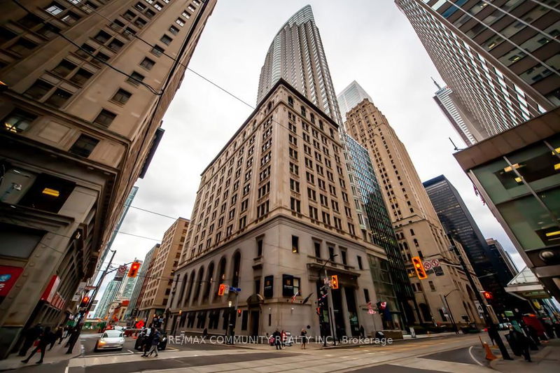 home for sale on 1601-1 King Street W