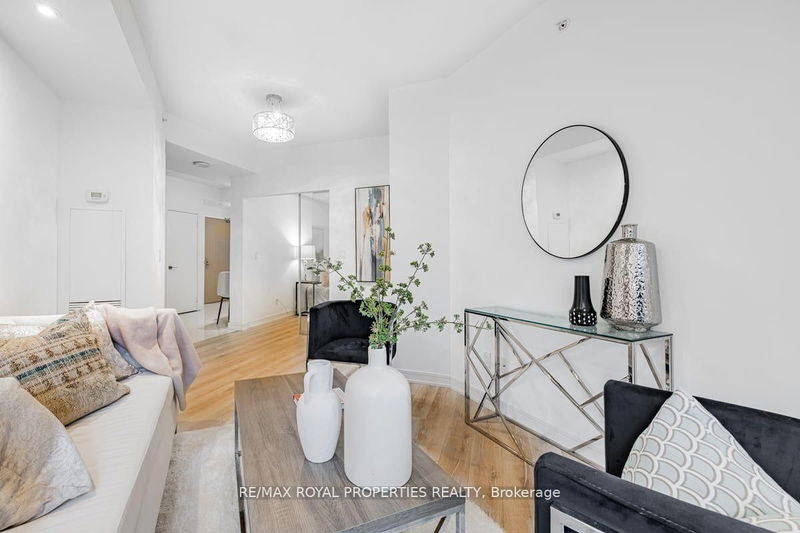 home for sale on 303-621 Sheppard Avenue E