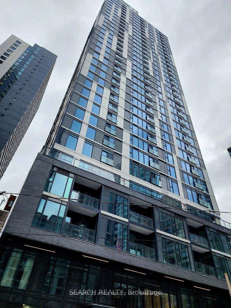home for lease on 708-65 Mutual Street
