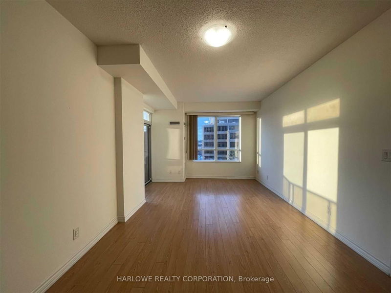 home for lease on 507-133 Wynford Drive