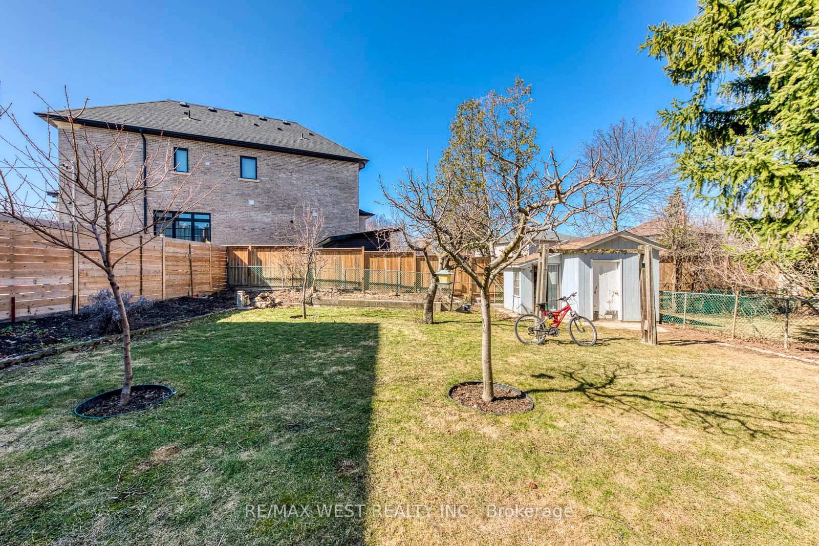 Listing Image 38