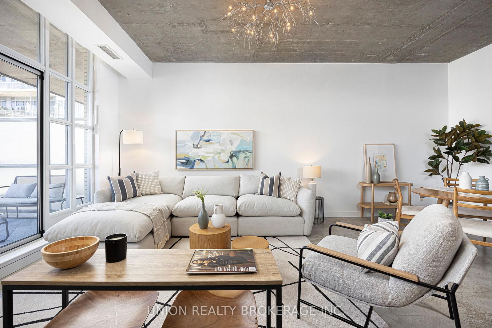 Condo sold at 706-23 Brant Street, Toronto, Waterfront Communities C1, M5V 2L5 - MLS: C12057207
