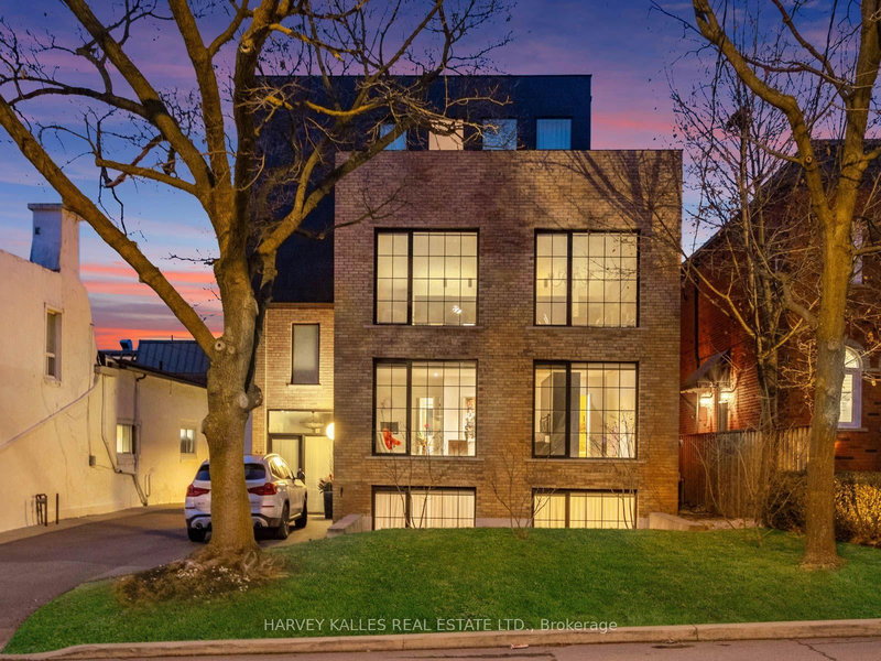 B - 34 Coulson Ave, Toronto, M4V 1Y5 | Image 2