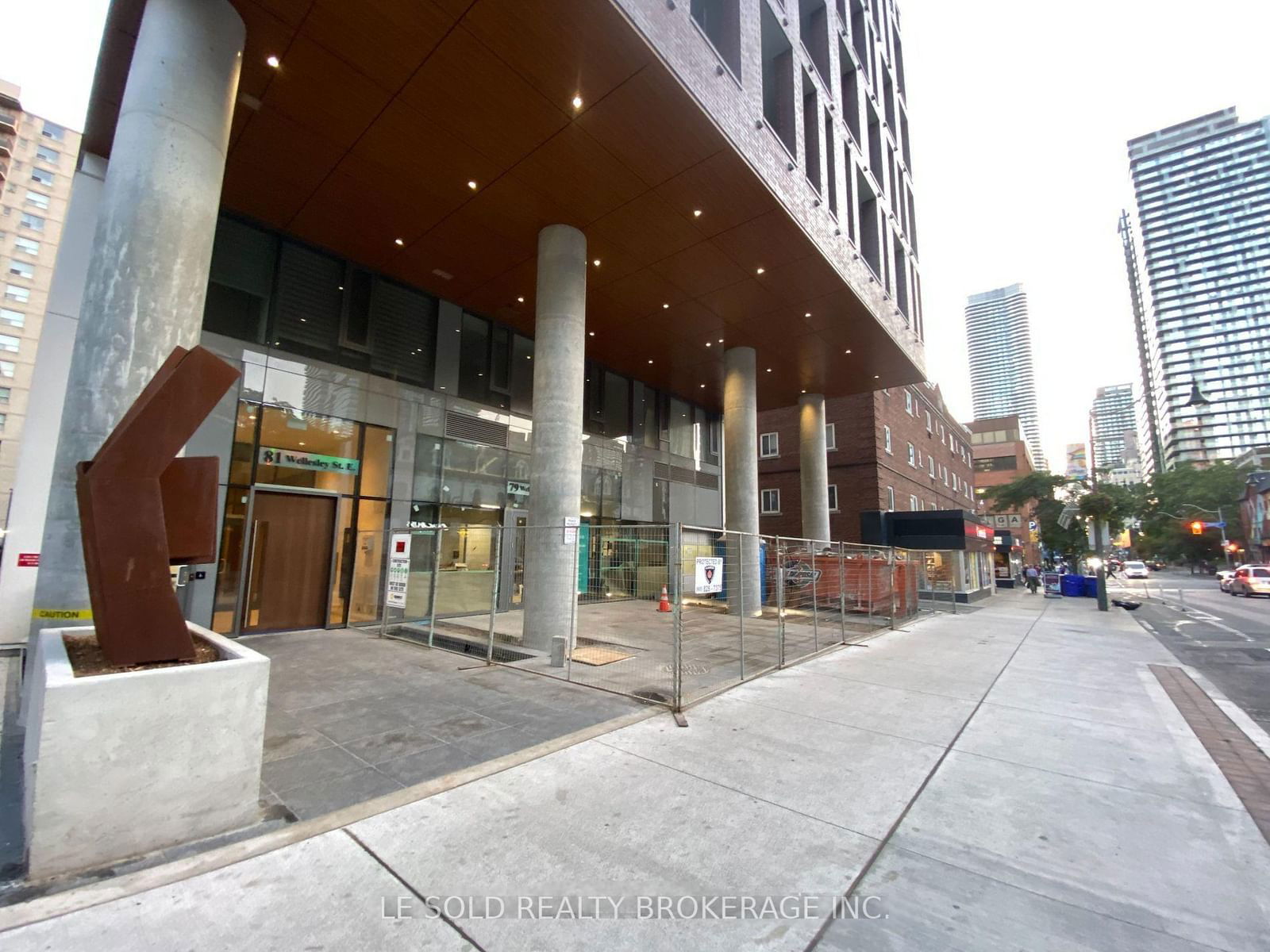 Condo leased at 703-81 Wellesley Street, Toronto, Church-Yonge Corridor, M4Y 0C5 - MLS: C12059206