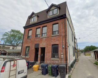 home for lease on Apt 2-41 Humbert Street