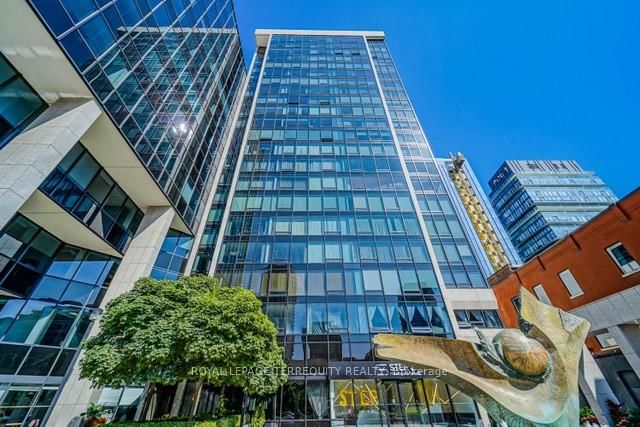 Condo for lease at 806-30 Wellington Street, Toronto, Church-Yonge Corridor, M5E 1S3 - MLS: C12060358