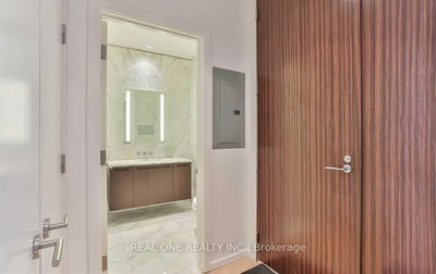 Unit 5007 — 180 University Ave, Toronto - Bay Street Corridor image-0-4